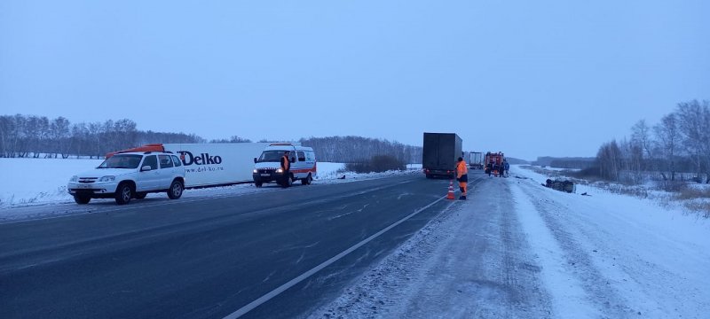 Полицейские устанавливают обстоятельства ДТП в Калачинском районе