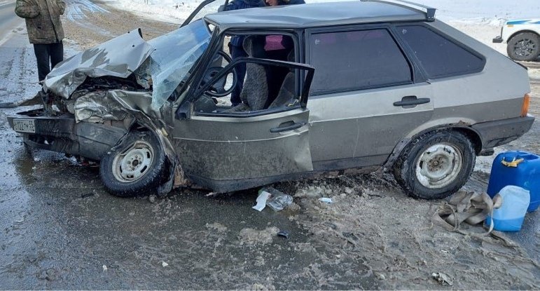 Проводится проверка по факту автоаварии в Калачинском районе